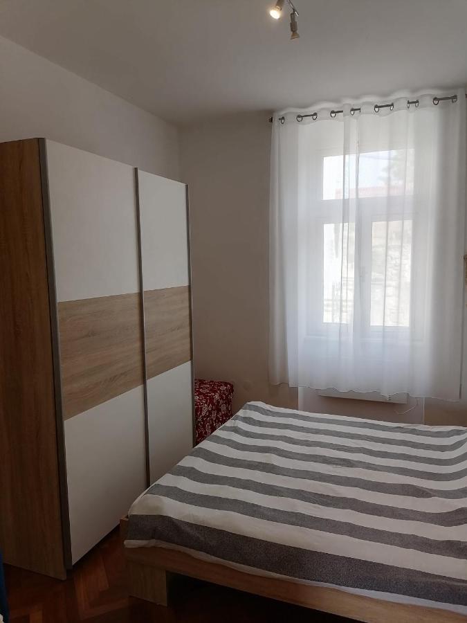 Kupus By Arena Apartment Pula Exterior photo
